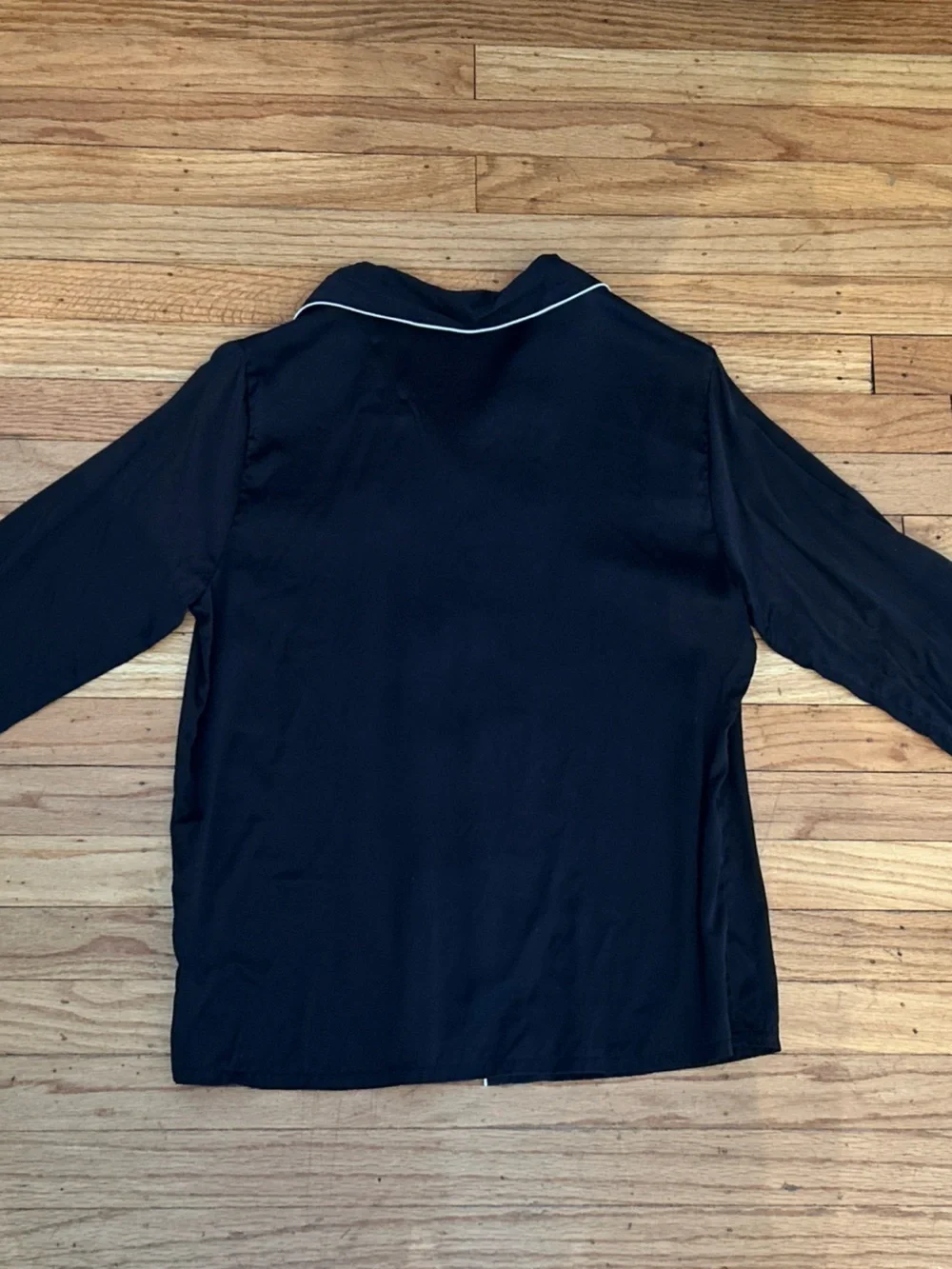 Silksilky elegant black
